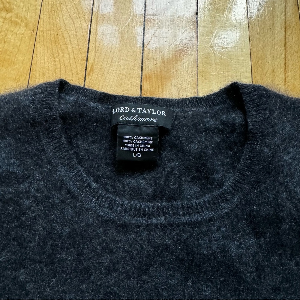 Lord & Taylor 100% cashmere sweater - dark heather grey